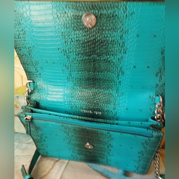 Michael Kors Tile Blue Python Embossed  NWOT Crossbody Purse - Picture 5 of 16